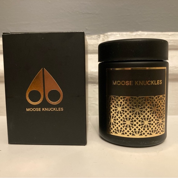 BNIB MOOSE KNUCKLES Candle - Picture 1 of 5
